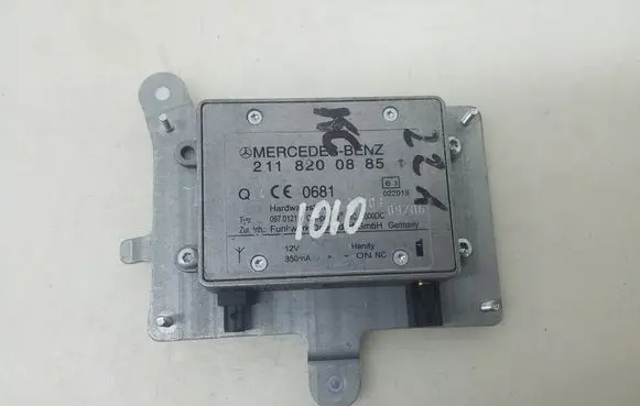 Mercedes-Benz S W221 Aerial antenna amplifier A2118200885