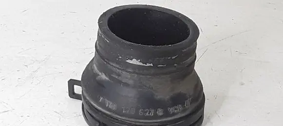 Audi A3 S3 A3 Sportback 8P Intercooler hose/pipe 1K0129627B