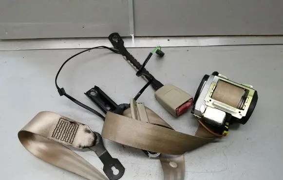 Audi A8 S8 D2 4D Front seatbelt 566339401 4D0857706AB 4D0857833D