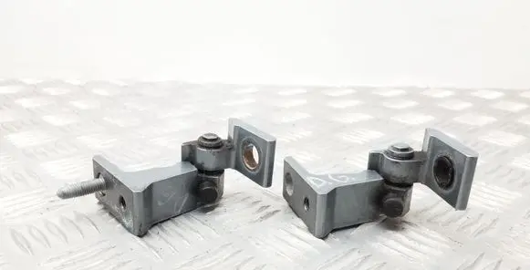 Rear door hinge set