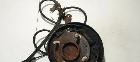 Mitsubishi Colt Rear wheel hub