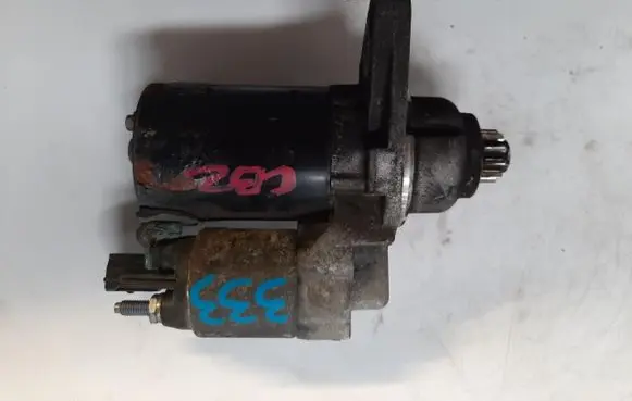 Audi A3 S3 8P Starter motor 0001120410