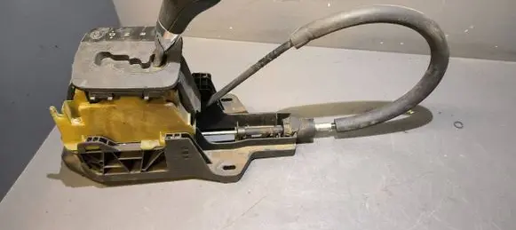 Mercedes-Benz A W169 Gear shifter/selector A1693700509