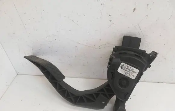 Audi Q5 SQ5 Accelerator throttle pedal 8K1723523 6PV00950501 24082009