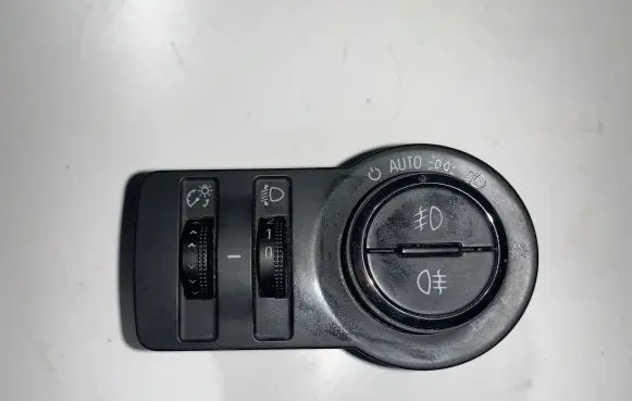 Opel Insignia A Light switch 13268694