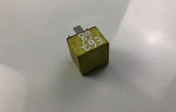 Renault Espace III Other relay 7700844253