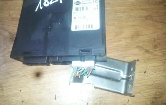 Nissan Primera Comfort/convenience module 28550av605 5wk48122