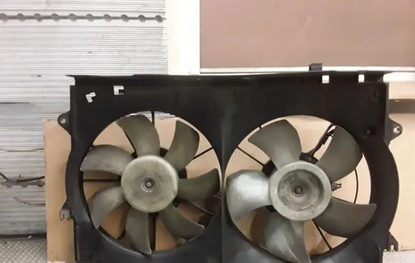 Toyota Corolla Verso E121 Fan set 