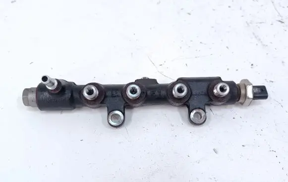 Fuel main line pipe