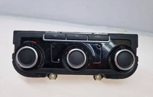 Volkswagen PASSAT B7 Climate control unit 7N0907426AM 5HB00975170