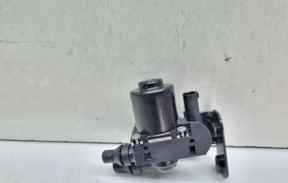 BMW 5 F10 F11 Coolant heater control valve 140917