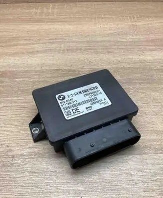 BMW 5 F10 F11 Hand brake control module 6799083 23122010