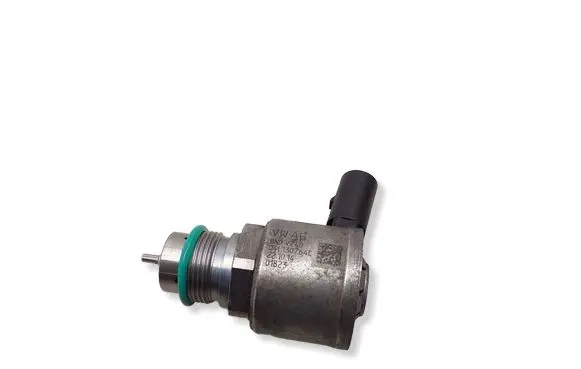 Audi A6 S6 C7 4G Fuel pressure regulator 04L130764C