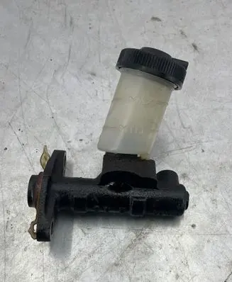 Mazda MX-5 NB Miata Clutch master cylinder 