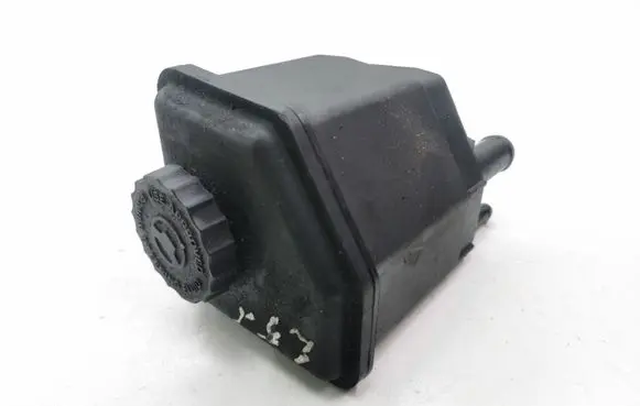 Chrysler 300 - 300C Power steering fluid tank/reservoir 04782345AC