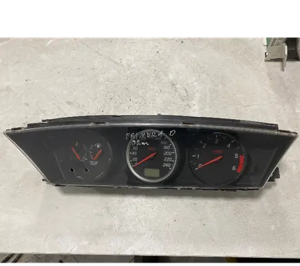 Nissan Primera Speedometer (instrument cluster) AV619