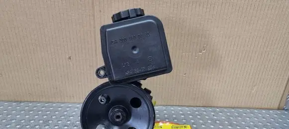 Mercedes-Benz E W211 Power steering pump A0034666001