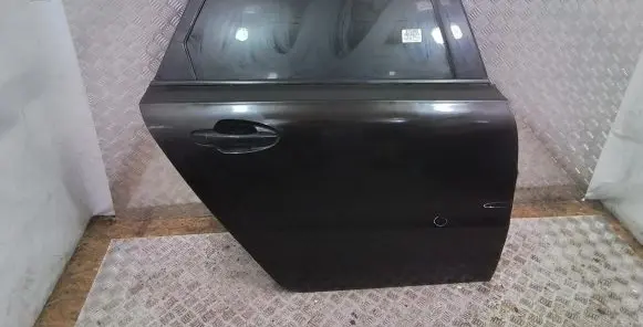 Peugeot 508 RXH Rear door