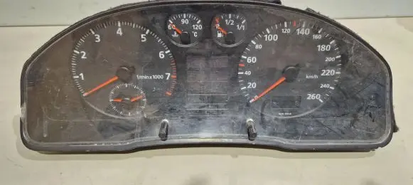 Audi A4 S4 B5 8D Speedometer (instrument cluster) 88311225