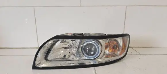 Volvo V50 Headlight/headlamp 0301237271 LE06A6152X