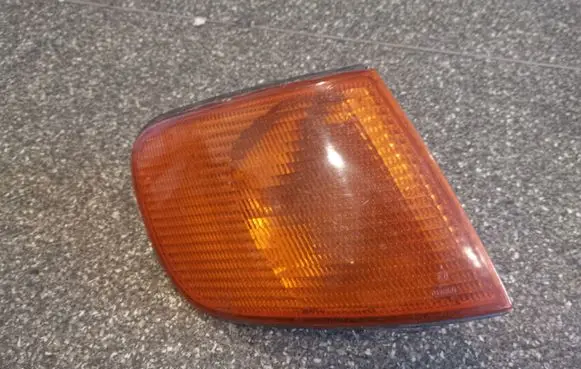 Audi A6 S6 C4 4A Front indicator light