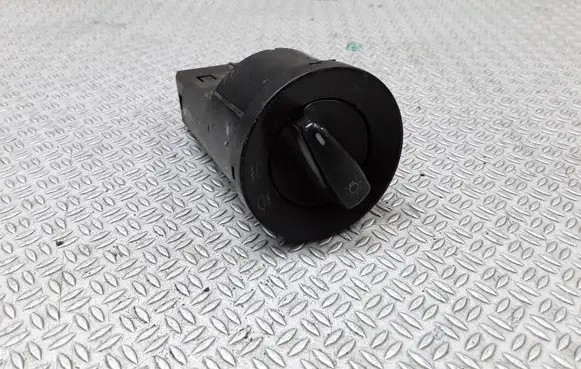 Volkswagen PASSAT B5 Light switch 1C0941531A