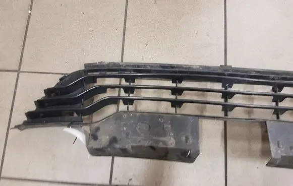 Citroen C4 I Front bumper lower grill 963050577