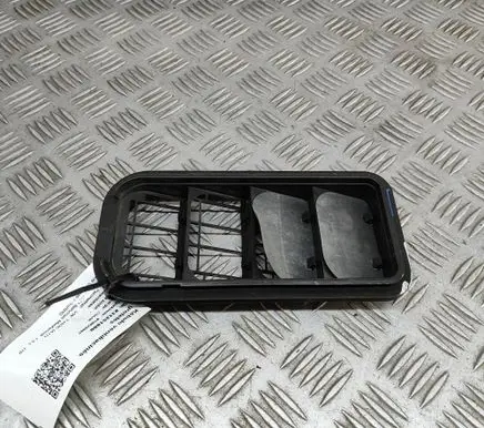 Volkswagen T-Roc Quarter panel pressure vent 7N0819465F