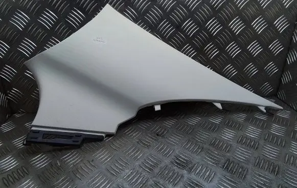 (D)pillar trim (top)