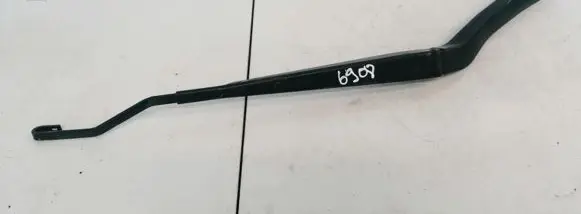 Opel Insignia A Front wiper blade arm 13227401
