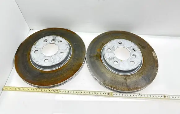 BMW 1 F40 Front brake disc 6799351