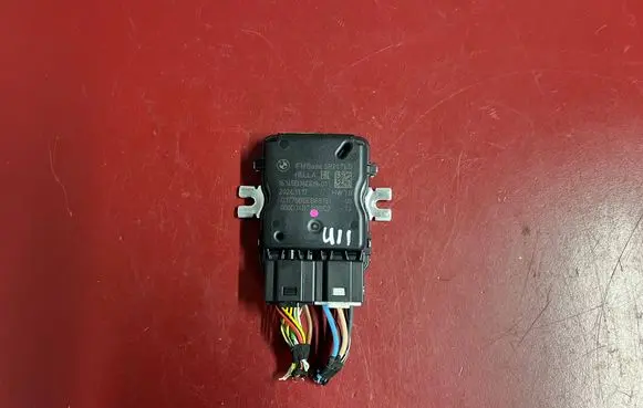 BMW X1 U11 Fuel injection pump control unit/module 5B36DD9 16145B36DD9