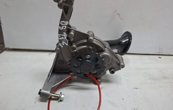 Peugeot 208 I Oil pump S27647008 9808231280