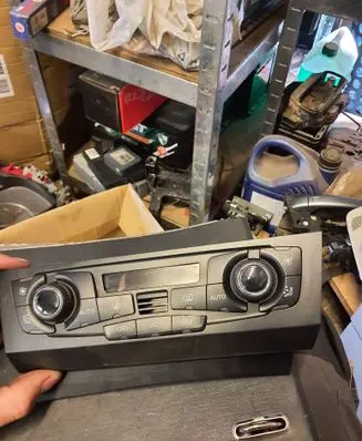 Audi A4 S4 B8 8K Climate control unit 8T1820043AB A2C53307434 40121132