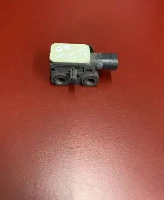 BMW X5 E70 Airbag deployment crash/impact sensor 65779152262 9152262