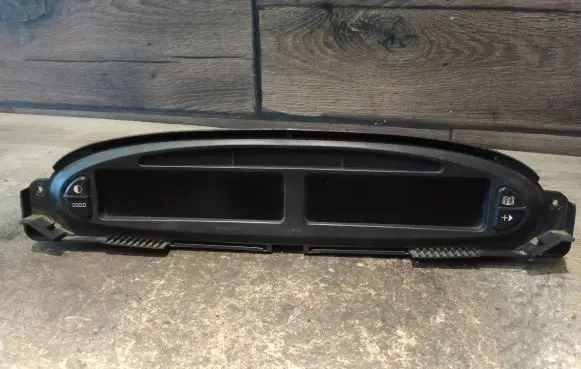 Citroen Xsara Picasso Speedometer (instrument cluster) 87001377 88311303