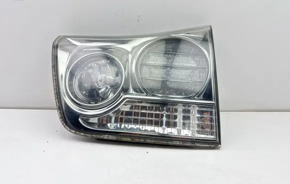 Lexus RX 330 - 350 - 400H Tailgate rear/tail lights A048960