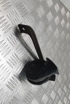 Volkswagen Touareg I Horn signal 7L6951186