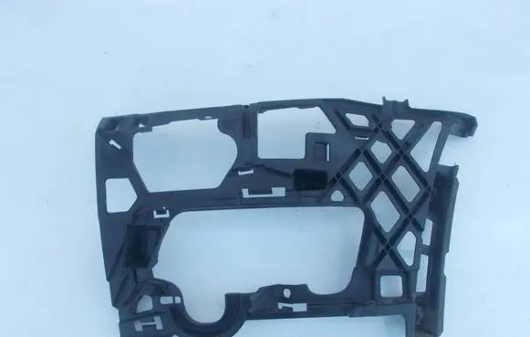 Volkswagen Golf VII Front bumper mounting bracket 5G0807723D