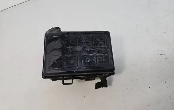 Opel Zafira A Fuse box set 90560119 PA66GF30 2945
