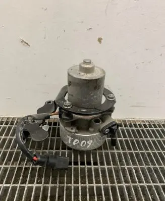 Volkswagen Jetta VII Vacuum pump 18T1530305 5Q0612391H