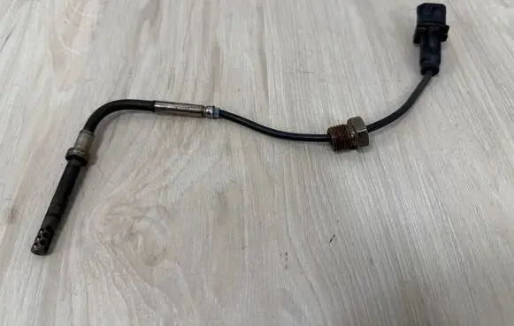 Opel Insignia A Exhaust gas temperature sensor 55566185