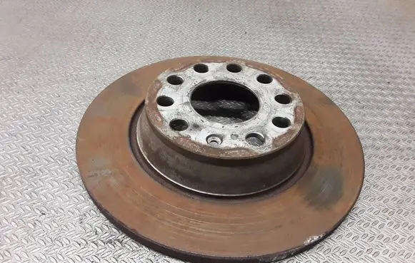 Volkswagen PASSAT B7 Rear brake disc