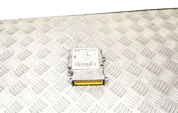 Volkswagen Golf V Airbag control unit/module 1K0909605R 5WK43412 04H018S2300