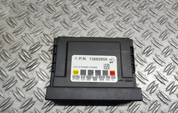 Opel Astra J Comfort/convenience module 13583956 873956B21233065D