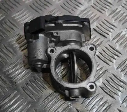 BMW 5 F10 F11 Throttle valve 7810752