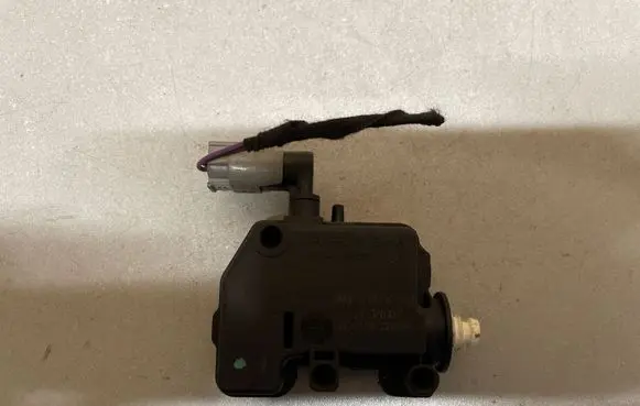 BMW 3 F30 F35 F31 Fuel tank cap lock 7270792