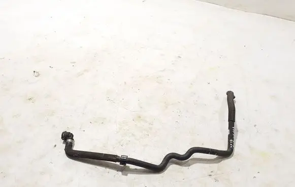 Engine coolant pipe/hose