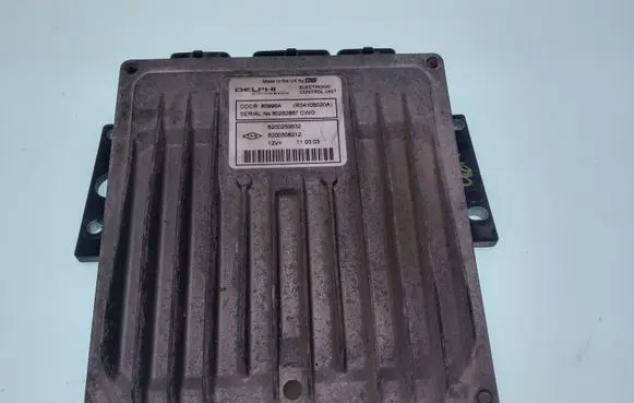 Renault Megane II Engine control unit/module 8200259832 8200308212