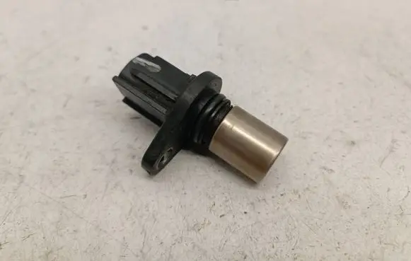 Toyota Corolla E120 E130 Camshaft position sensor 9091905026 0296000660